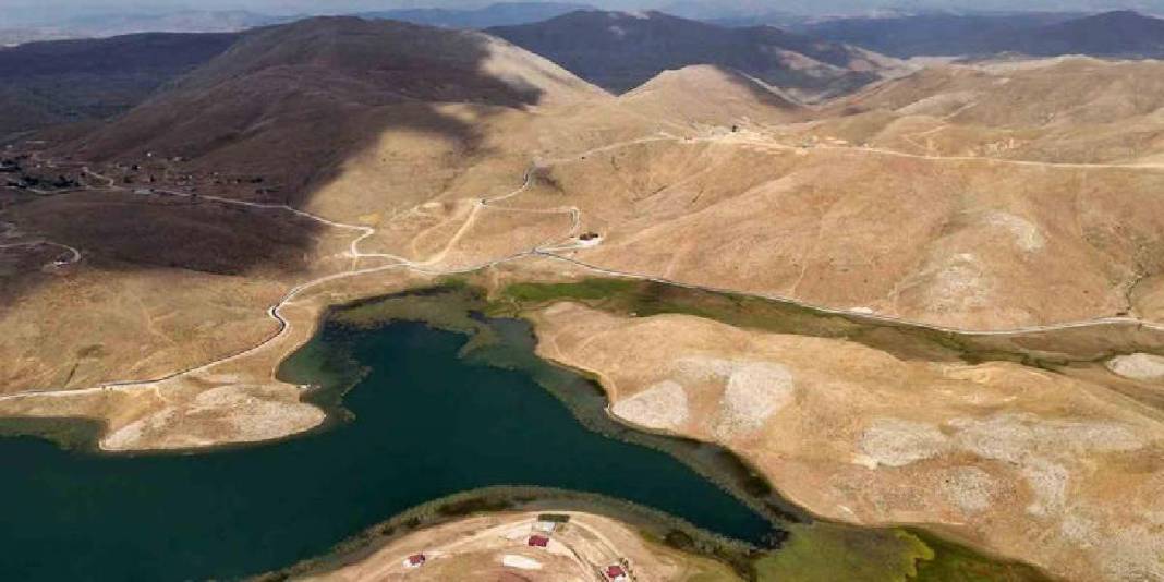 Yeşil ve mavi bu iki noktada buluşuyor! 1700 rakımda cennet: Fotoğrafçılar, kampçılar, doğaseverler akın ediyor 5
